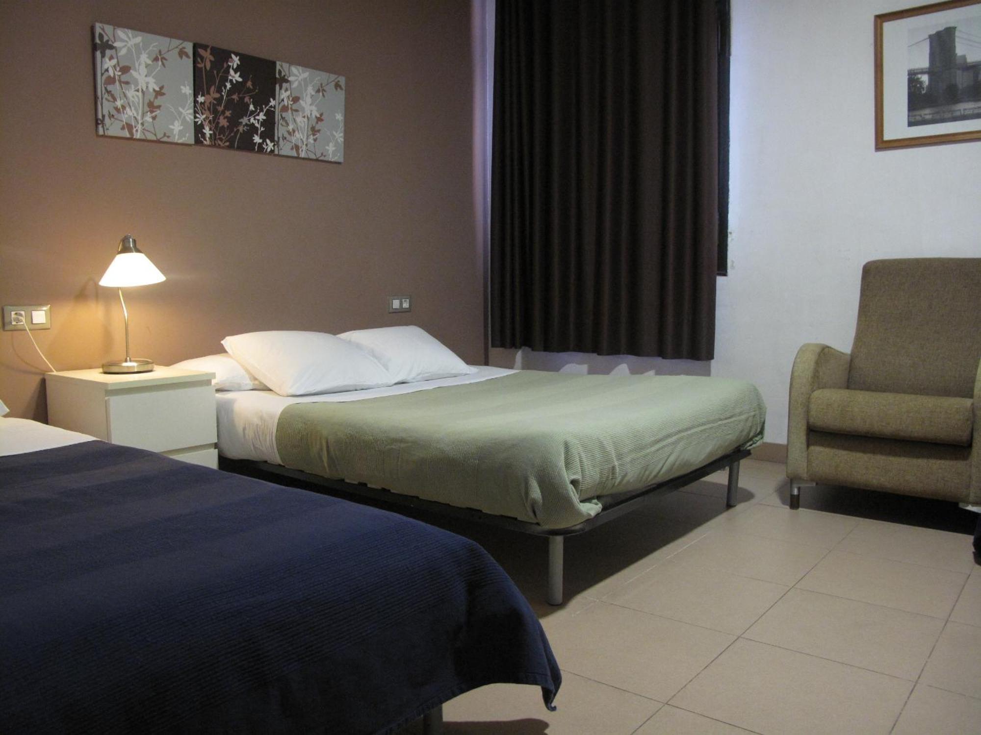 Hostal Lk Barcelona, Barcelona